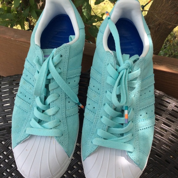 Adidas shoes - Picture 2 of 8